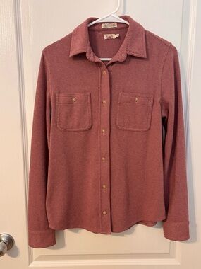 Faherty Legend Sweater Shirt; Rose Twill Women's Size Small